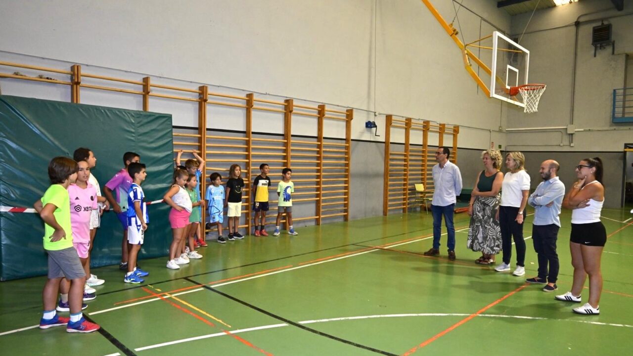 Visita de la Diputación de Palencia al campus multideportes Villamuriel de Cerrato