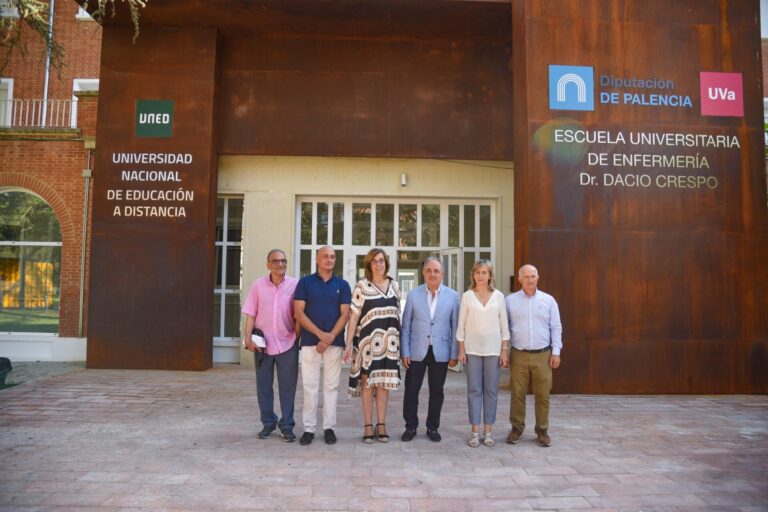 Visita reforma Escuela Enfermería