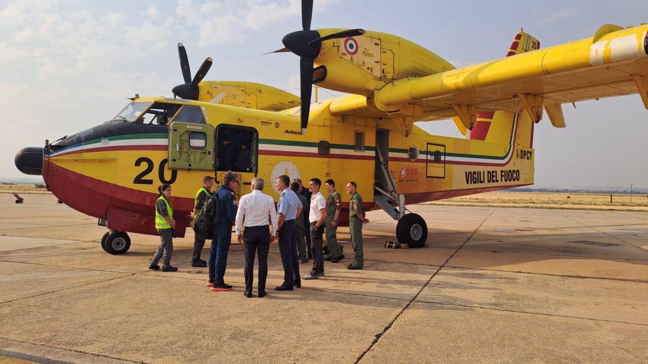 Hidroaviones italianos en la base de Matacán. / Delegación del Gobierno