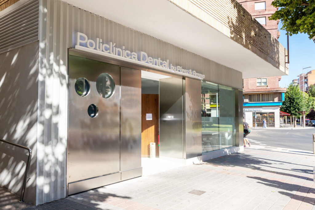 policlínica dental pérez y arroyo