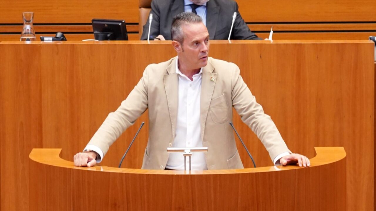 Segunda sesión del Pleno de las Cortes de Castilla y León que se inicia en el tercer punto del orden del día, relativo a las mociones. Fotografía: Miriam Chacón (ICAL)