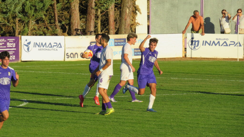 CD Becerril contra Palencia Cristo Atlético. Fotografía: Dani V.
