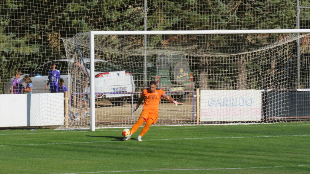 CD Becerril contra Palencia CF. Fotografía: David del Pico
