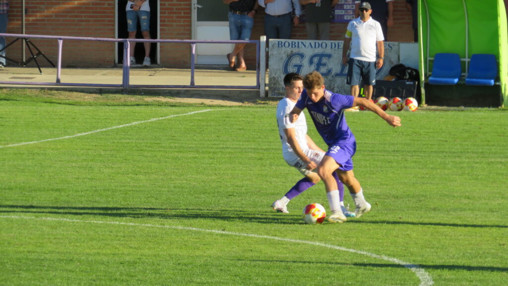 CD Becerril contra Palencia Cristo Atlético. Fotografía: Dani V.