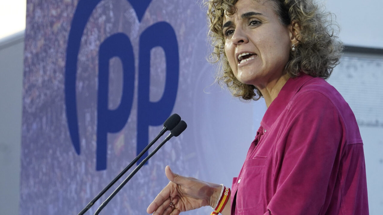 Dolors Montserrat, durante un mitin de campaña. Fotografía: César Sánchez (ICAL)