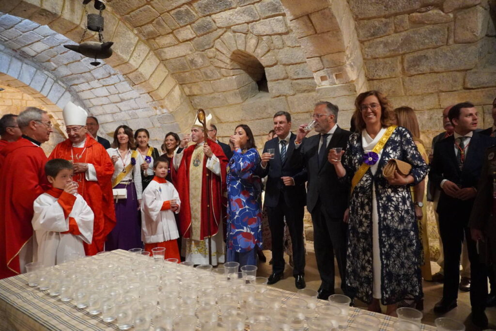 Eucaristía y procesión cívica San Antolín 2025 - Fotos Aida Acitores
