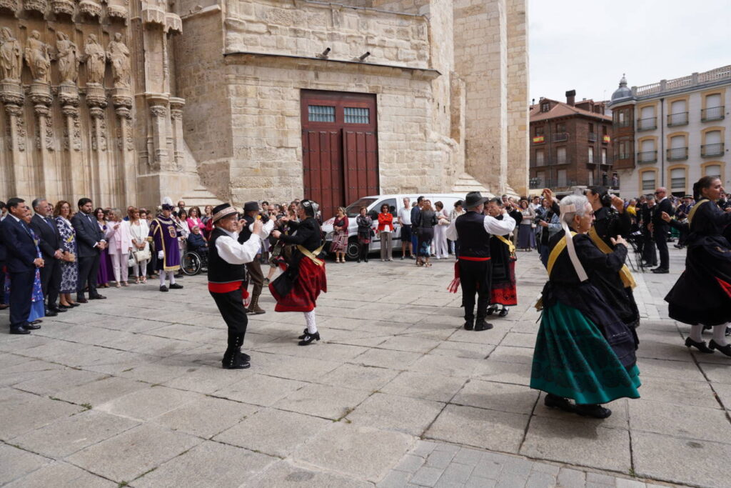 Eucaristía y procesión cívica San Antolín 2025 - Fotos Aida Acitores