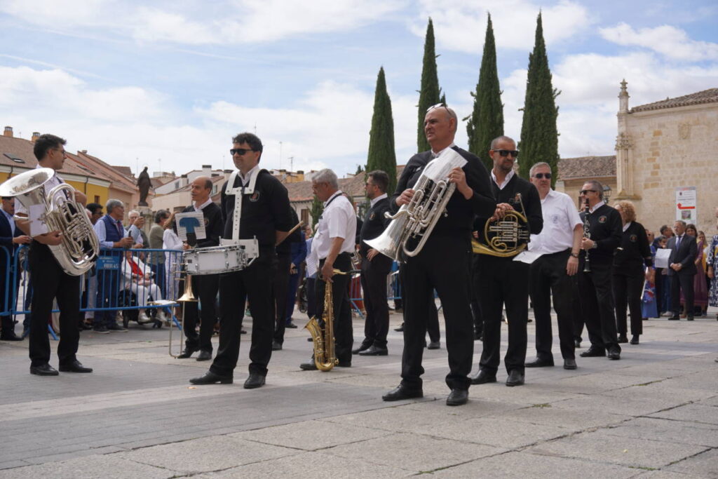 Eucaristía y procesión cívica San Antolín 2025 - Fotos Aida Acitores