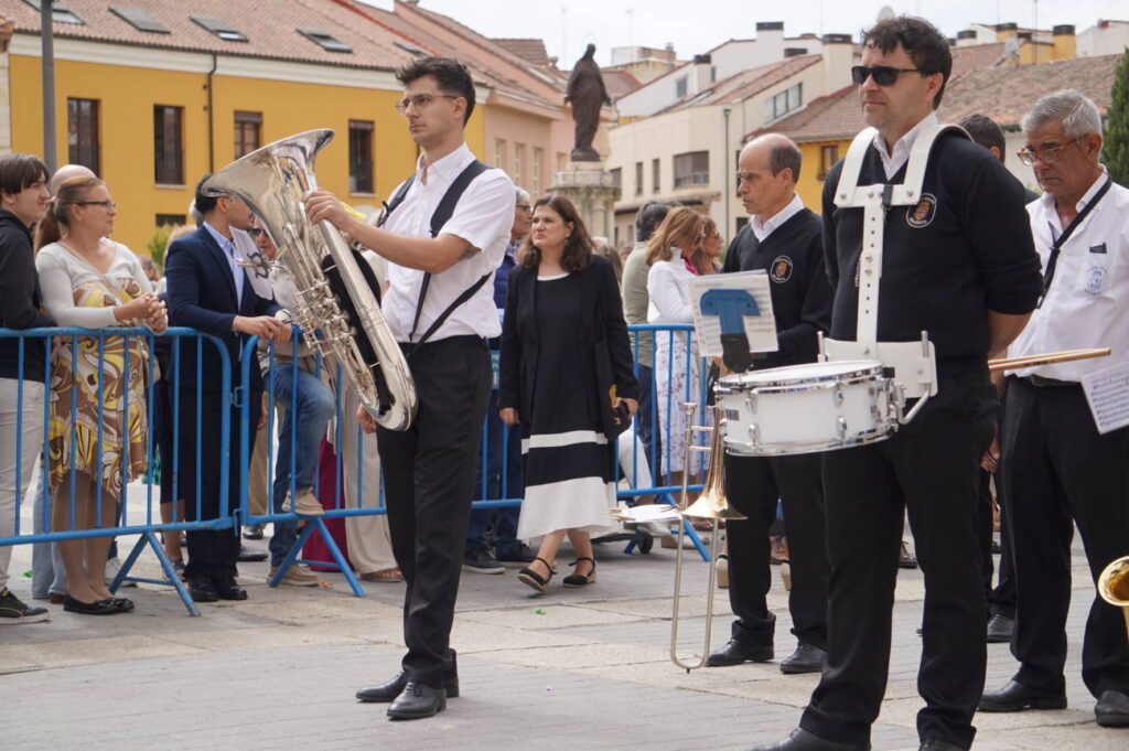 Eucaristía y procesión cívica San Antolín 2025 - Fotos Aida Acitores