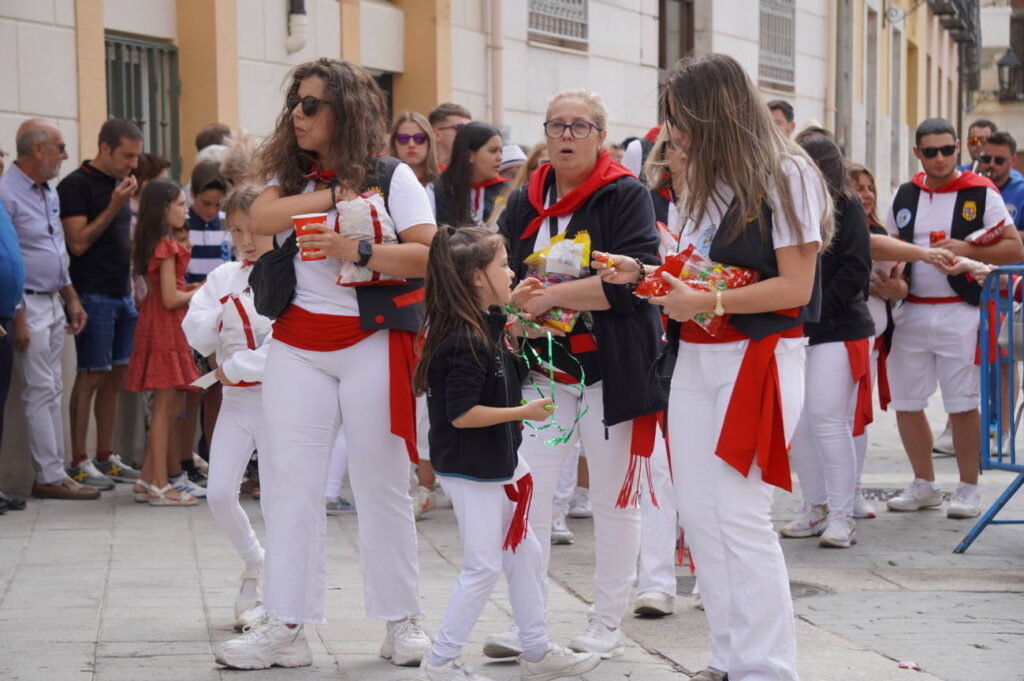 Eucaristía y procesión cívica San Antolín 2025 - Fotos Aida Acitores