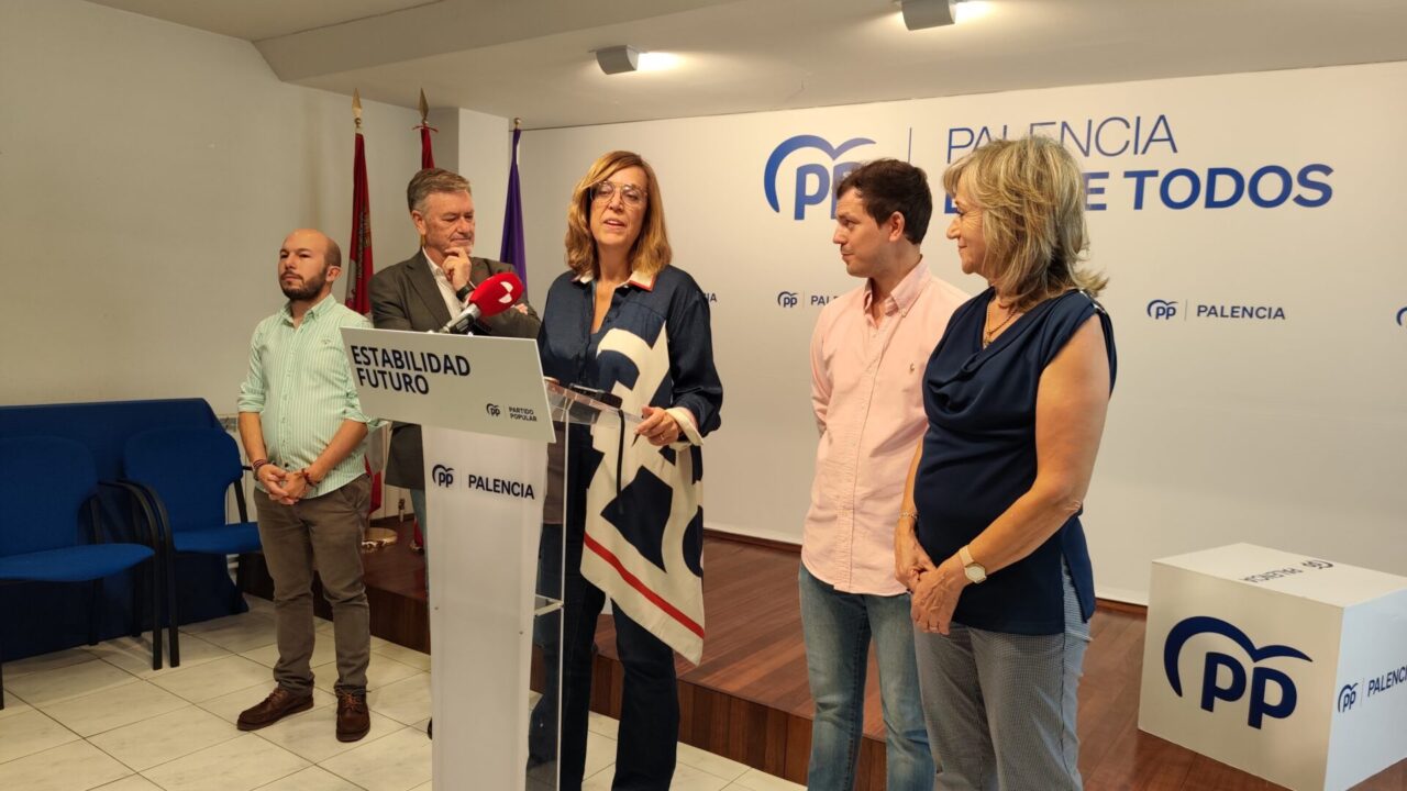 Rueda de prensa previa al Comité Provincial del PP de Palencia en el que ha participado Francisco Vázquez. / Óscar Herrero