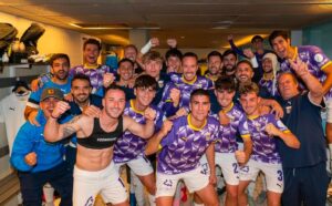 El equipo celebrando la victoria. Fotografía: Palencia CF