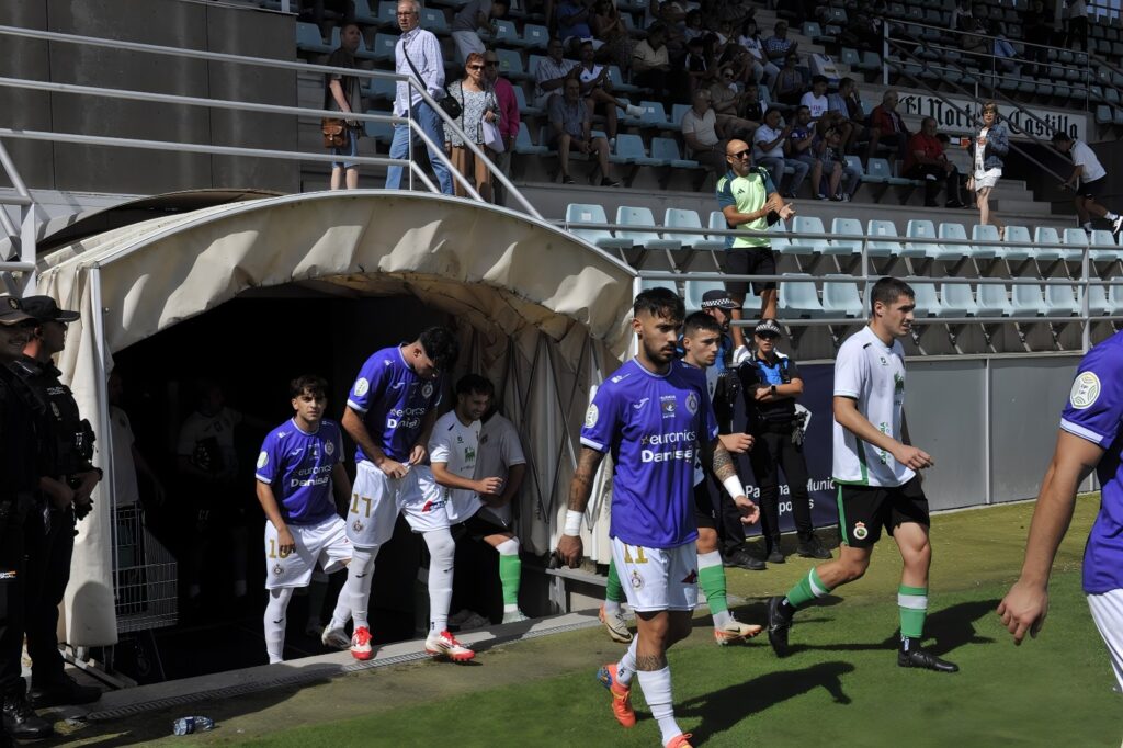 Palencia Cristo Atlético contra Racing B. Fotografía: Julio Robles