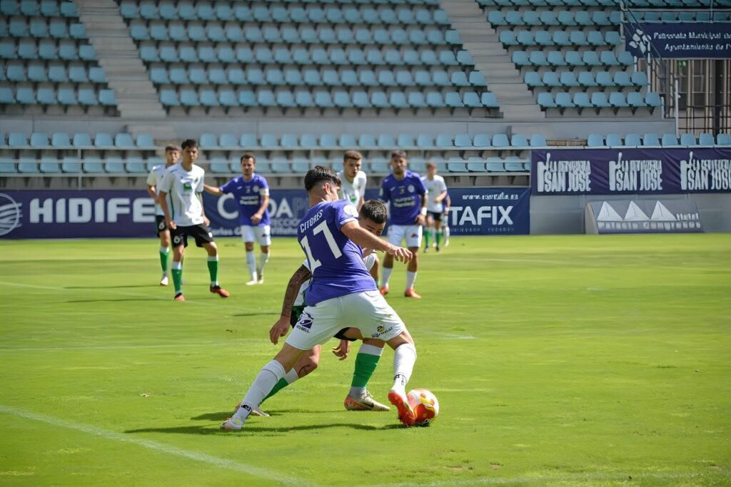 Palencia Cristo Atlético contra Racing B. Fotografía: Julio Robles