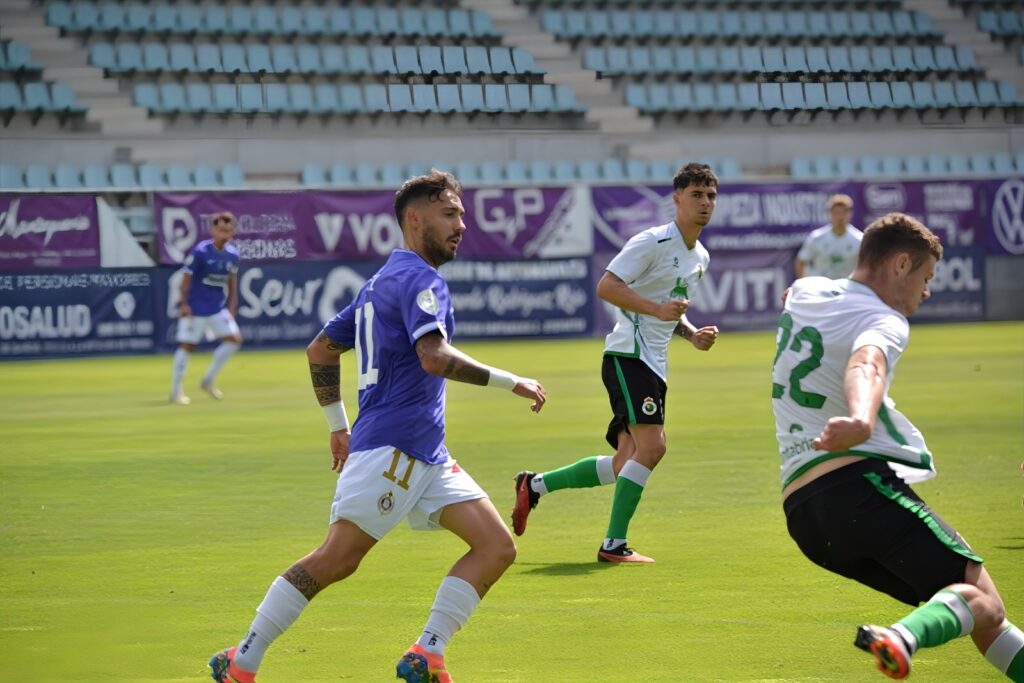 Palencia Cristo Atlético contra Racing B. Fotografía: Julio Robles