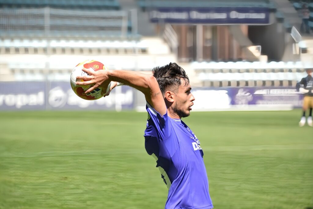 Palencia Cristo Atlético contra Racing B. Fotografía: Julio Robles