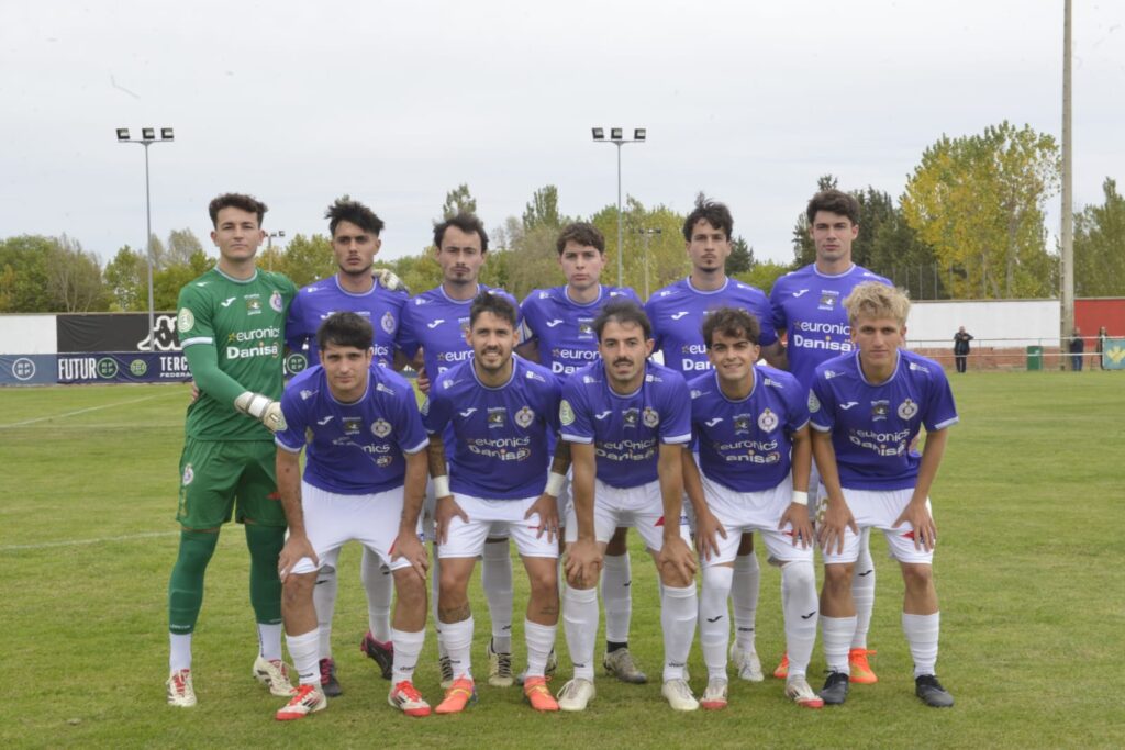 Palencia Cristo Atlético en su visita al Atlético Tordesillas. Fotografía: Julio Robles