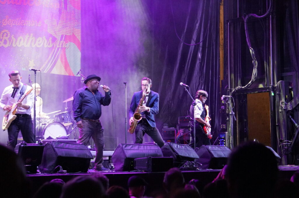 Palencia en Negro dio inicio con Barrence Whitfield. Fotografía: Sergio Lozano