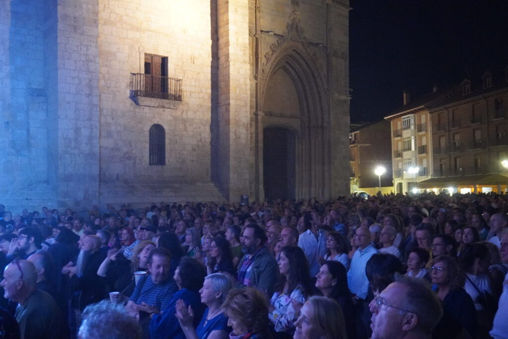 Palencia en Negro dio inicio con Barrence Whitfield. Fotografía: Sergio Lozano