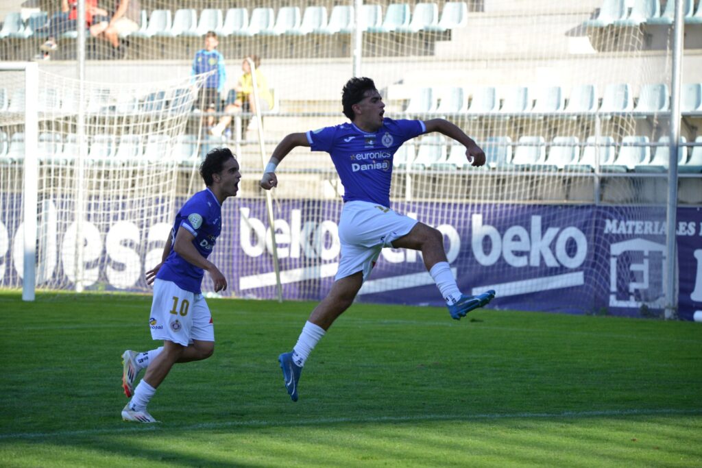 Victoria del Palencia Cristo Atlético ante el Numancia B. Fotografía: Julio Robles