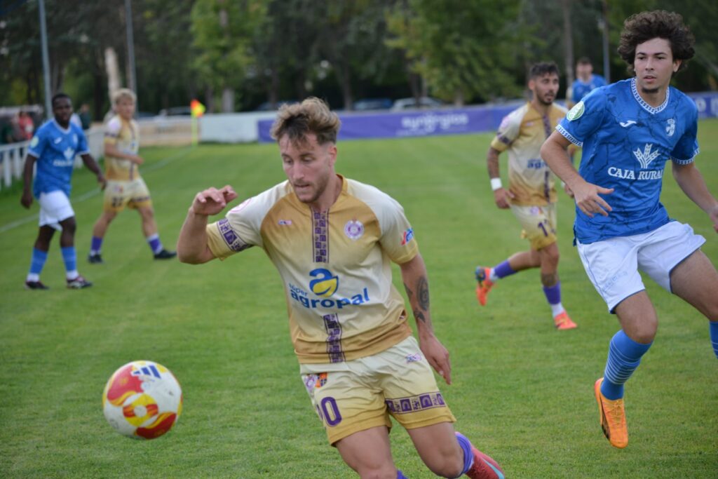Villaralbo contra Palencia Cristo Atlético. Fotografía: Julio Robles