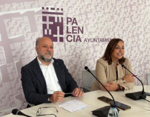 Rueda de prensa sobre la propuesta de ordenanzas fiscales para 2026 en el Ayuntamiento de Palencia