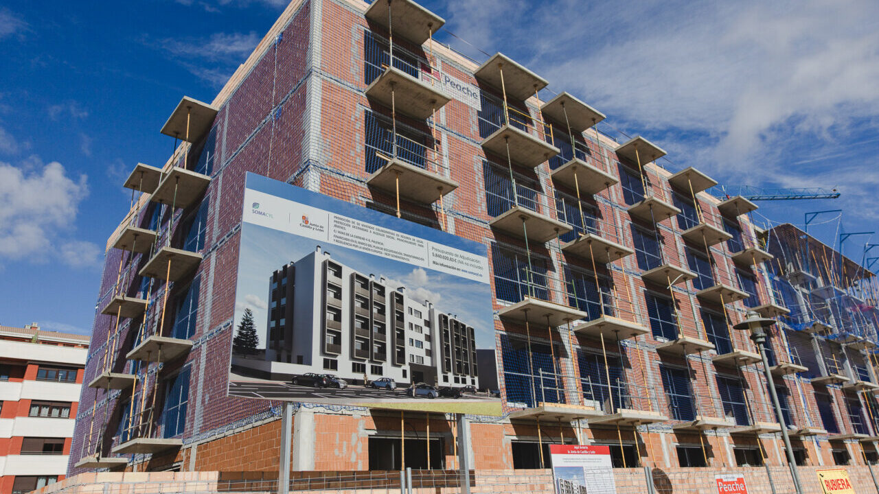 Edificio en construcción de viviendas colaborativas en Palencia