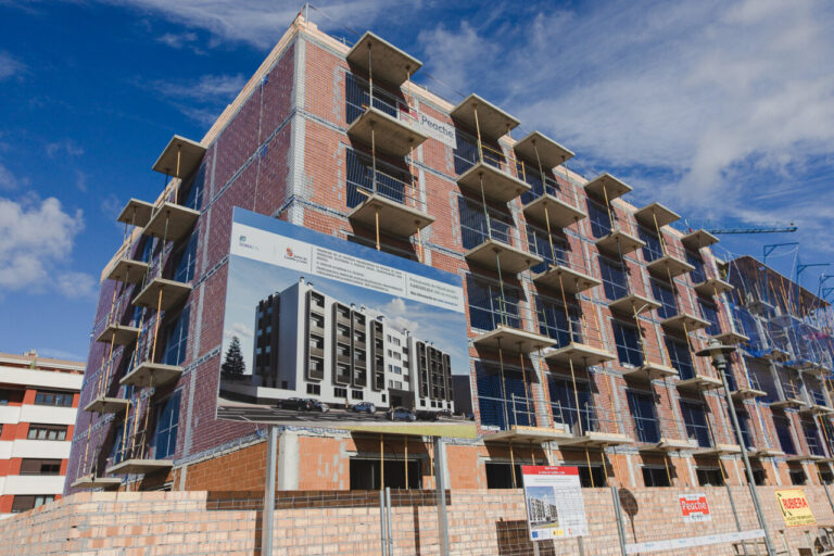 Edificio en construcción de viviendas colaborativas en Palencia