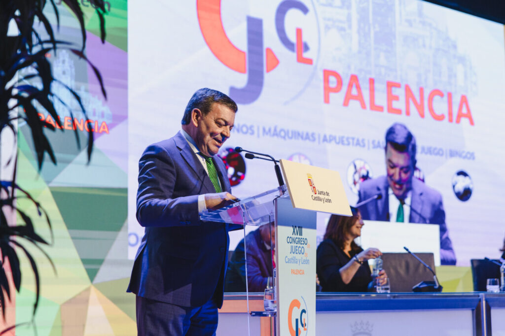 Luis Miguel González Gago durante el XVIII Congreso de Juego en Palencia