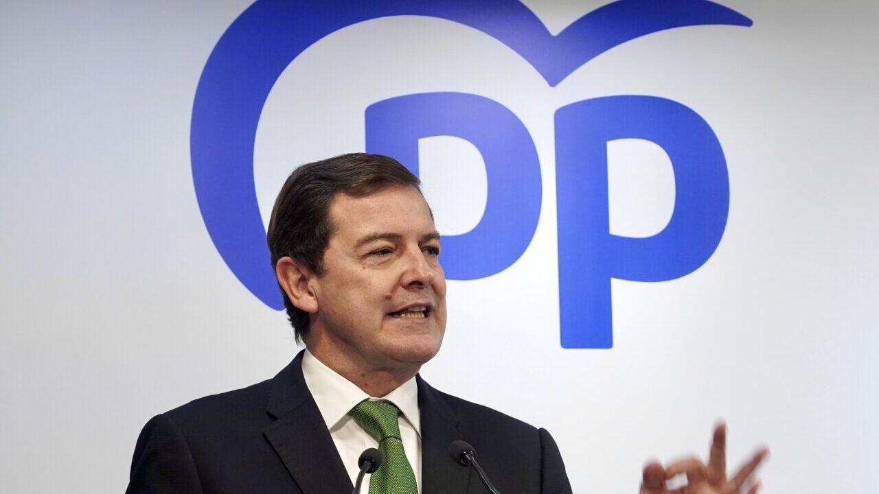 Alfonso Fernández Mañueco hablando sobre elecciones en Castilla y León