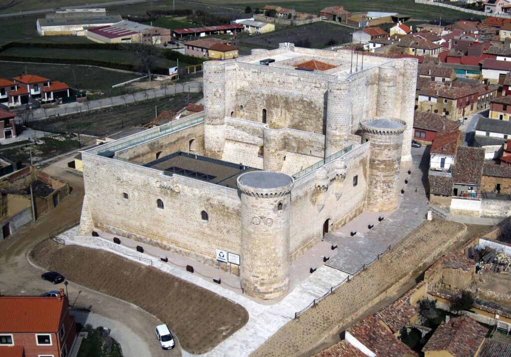 Castillo Fuentes Valdepero