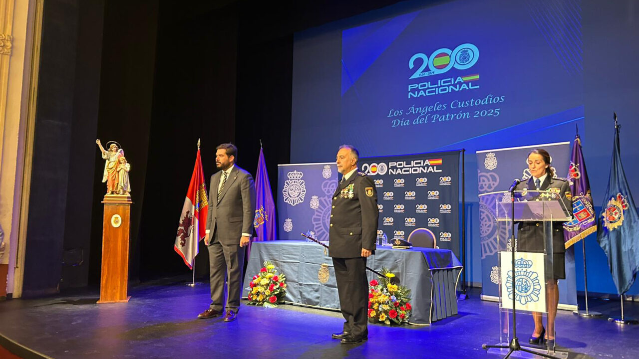 Celebración-Día-de-la-Policía-Nacional-y-Ángeles-Custodios