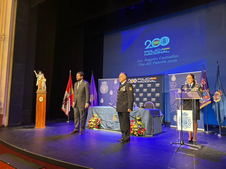 Celebración-Día-de-la-Policía-Nacional-y-Ángeles-Custodios
