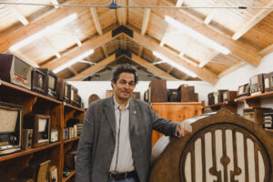 Jesús Gonzalez, creador del museo. Fotografía: Lucía Burón Cabrero (ICAL)