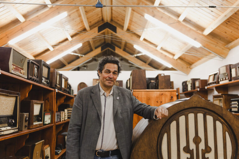 Jesús Gonzalez, creador del museo. Fotografía: Lucía Burón Cabrero (ICAL)