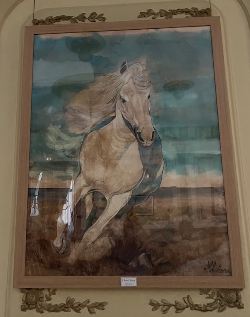 Gonzalo Páez expone sus potentes caballos y toros en el Casino de Palencia