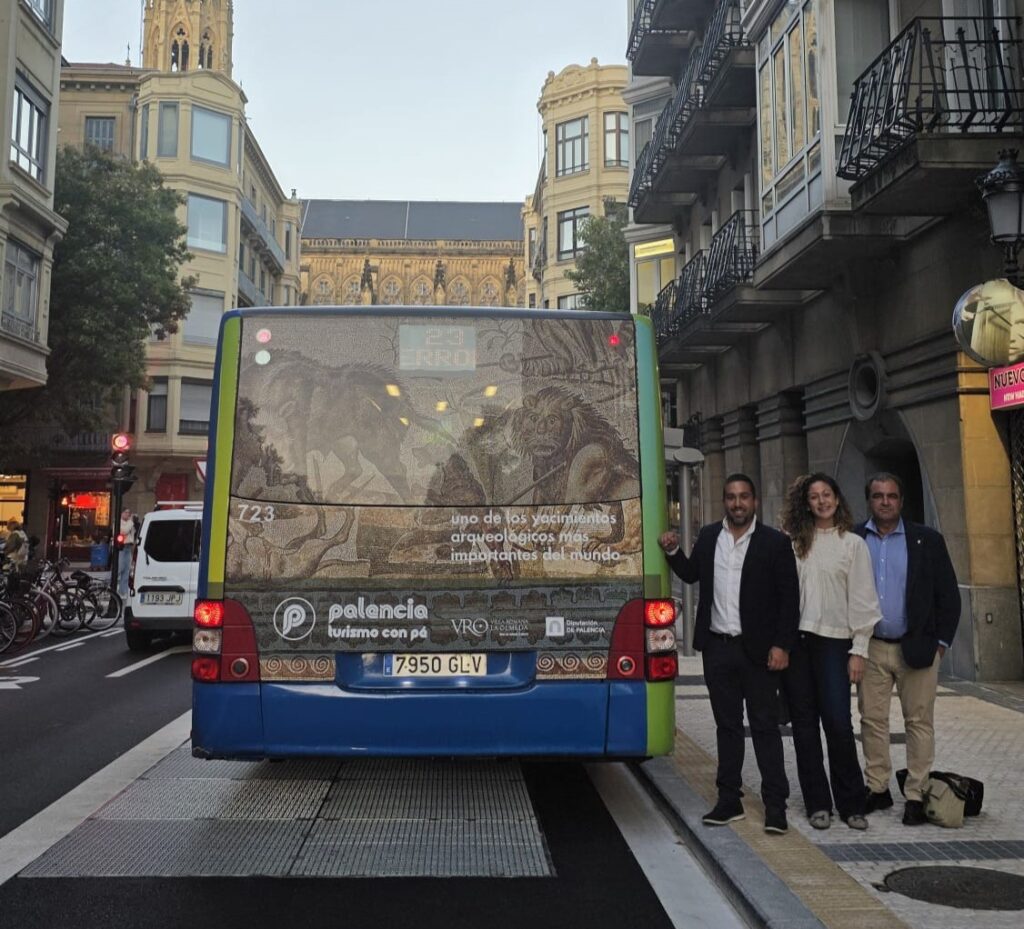 La Villa Romana La Olmeda recorre San Sebastián en autobús