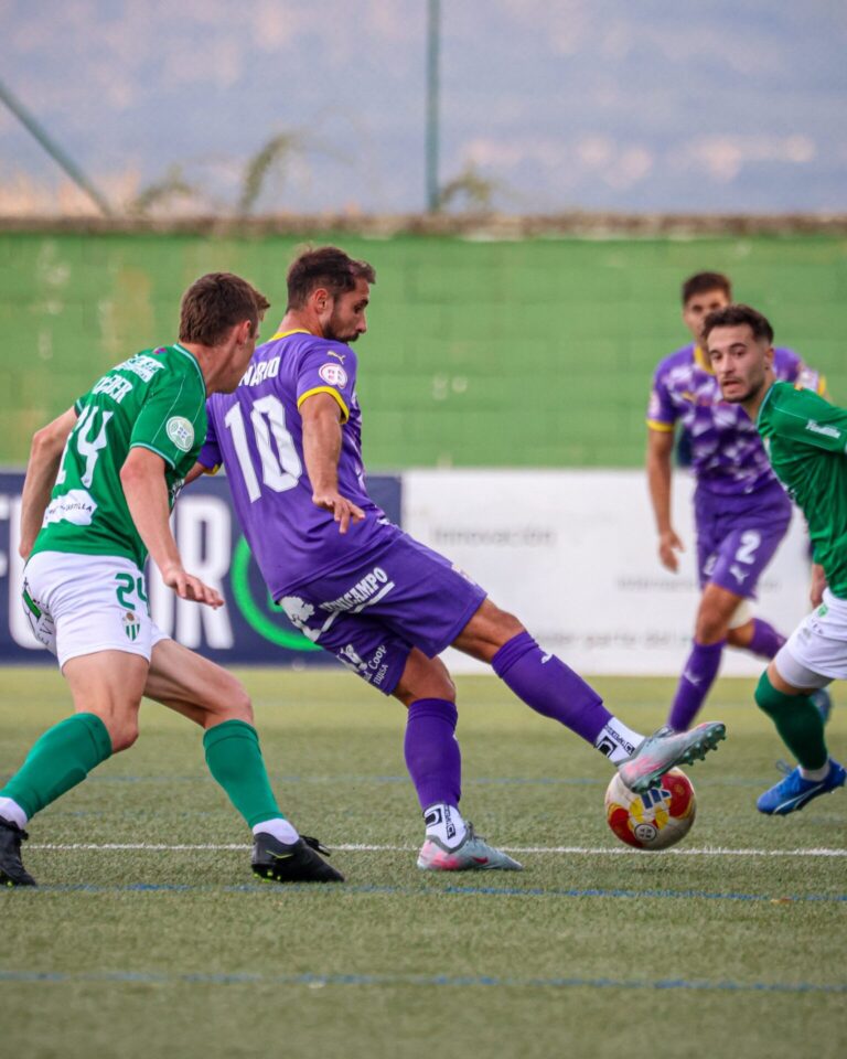 Palencia CF en su visita al Guijuelo