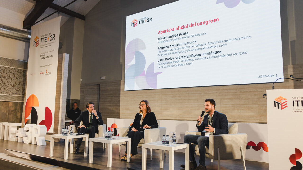 Apertura oficial del VII Congreso ITE+3R en Palencia con autoridades y expertos.
