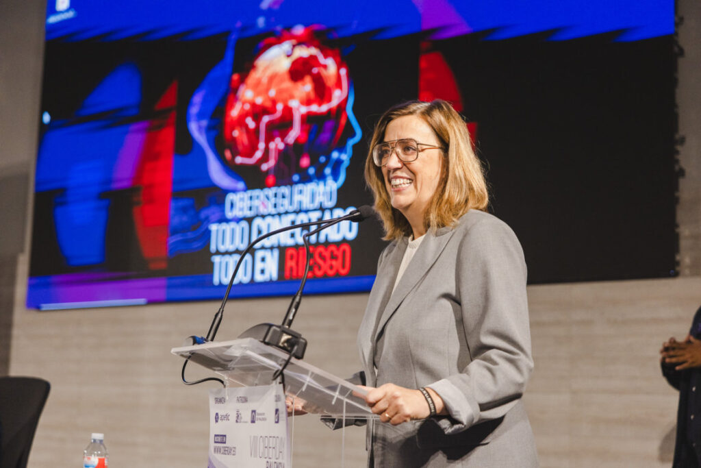 La presidenta de la Diputación de Palencia en el VIII Ciberday