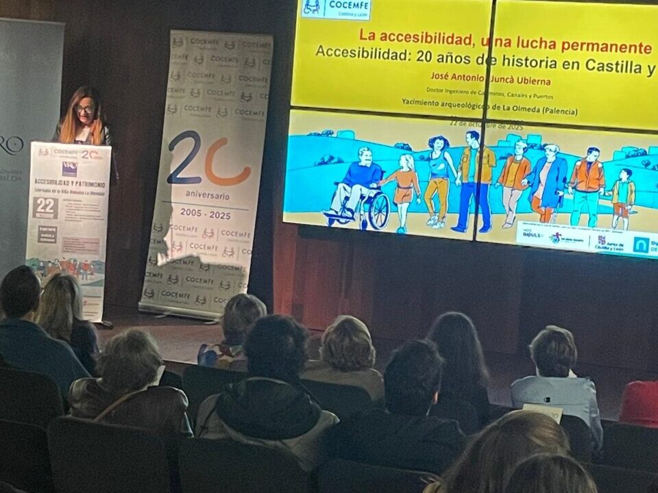 Presentación sobre accesibilidad en el evento de COCEMFE en La Olmeda