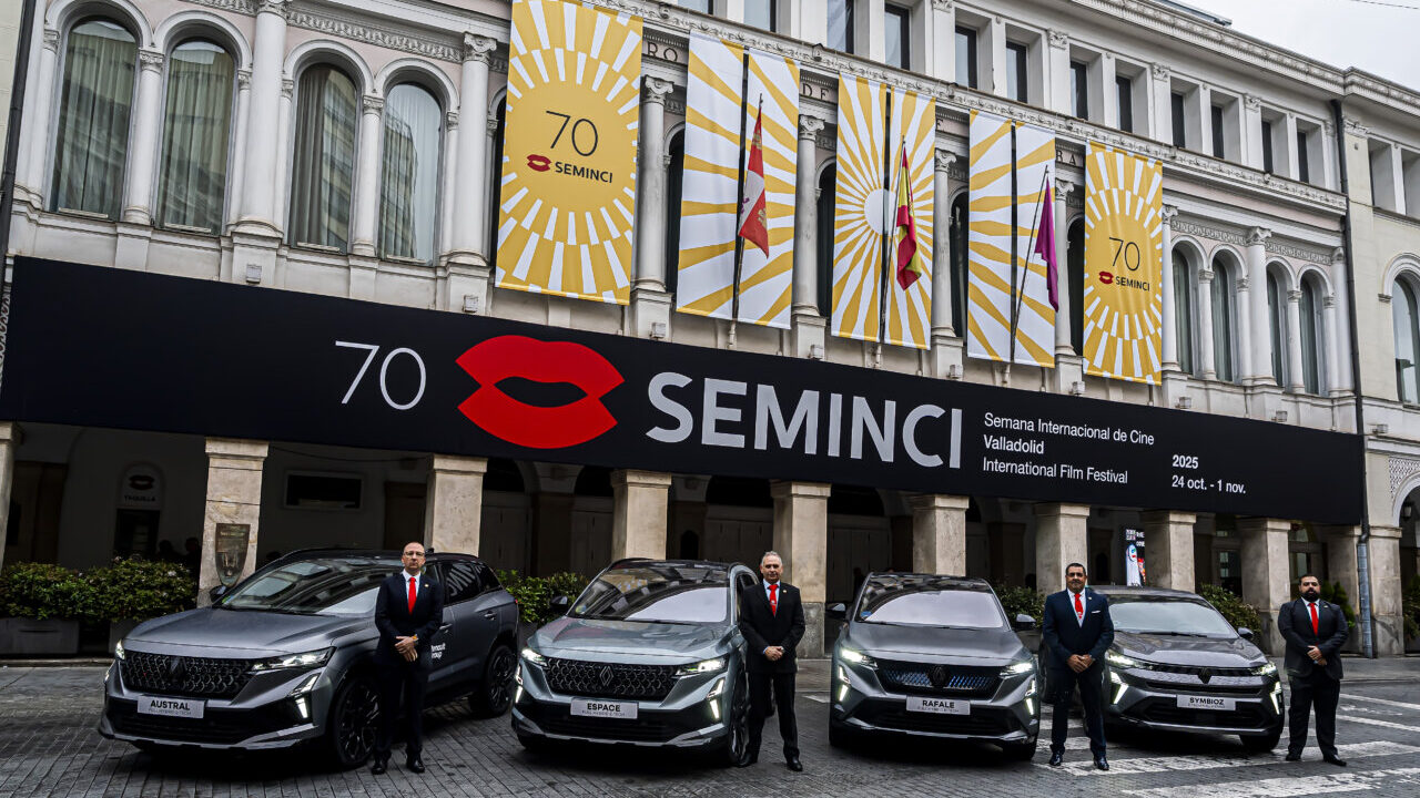 Flota de vehículos Renault en la 70 edición de la Seminci en Valladolid