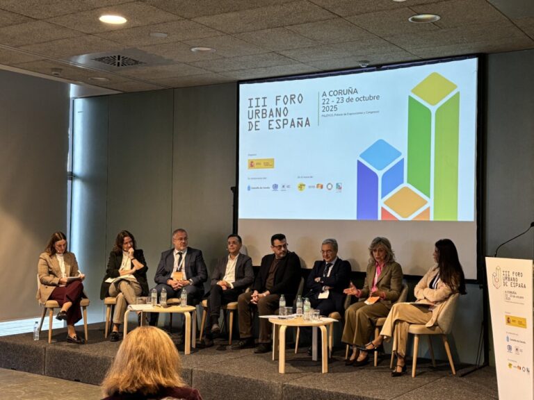 Foro en el que participó la vicepresidenta de la Diputación de Palencia.