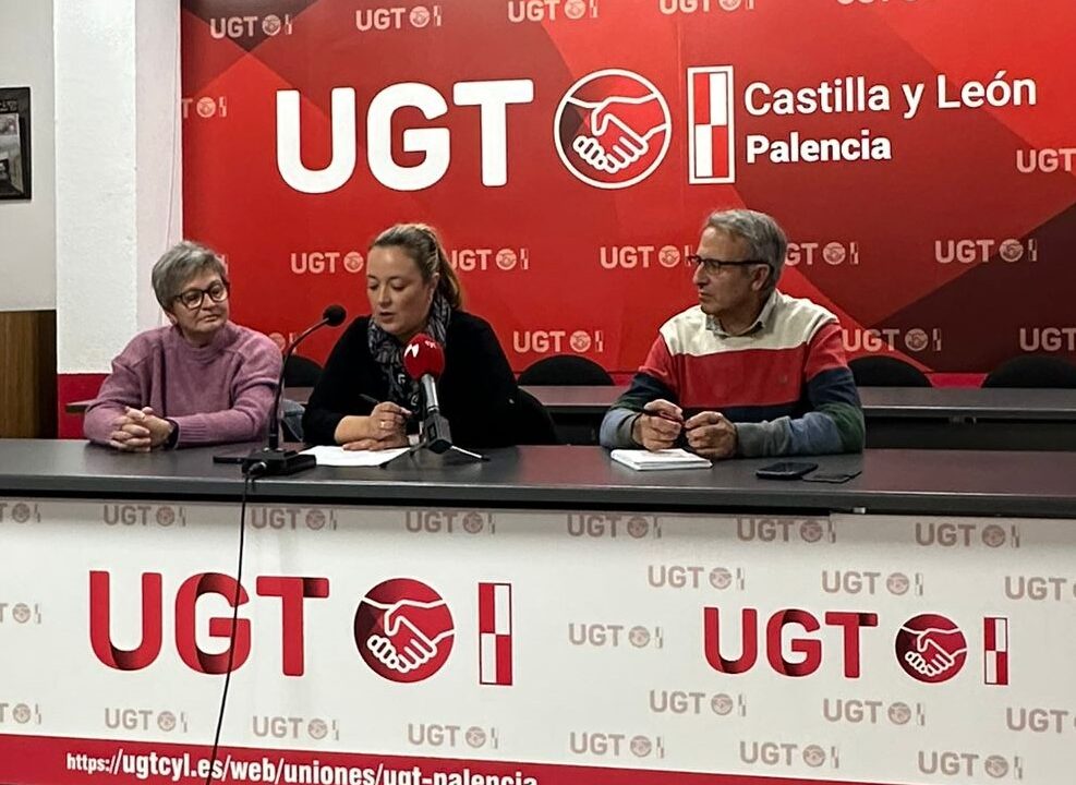 Reunión de UGT Palencia sobre programas para trabajadores en la provincia.