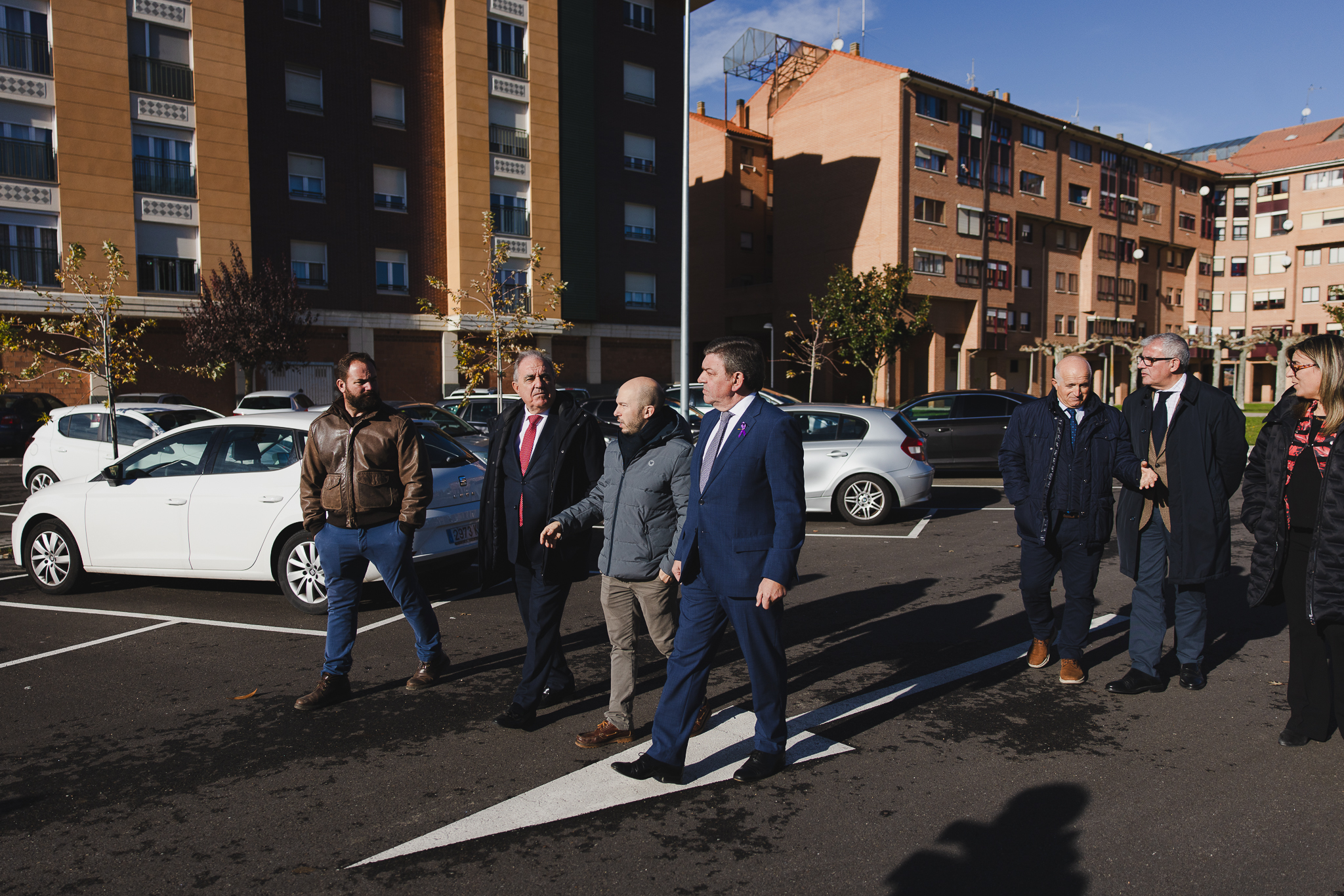 El consejero de la Presidencia, Luis Miguel González Gago, visita el resultado de las obras del nuevo aparcamiento en la calle Antonio Machado Boc y ofrece un balance presupuestario de la Cooperación Local General.