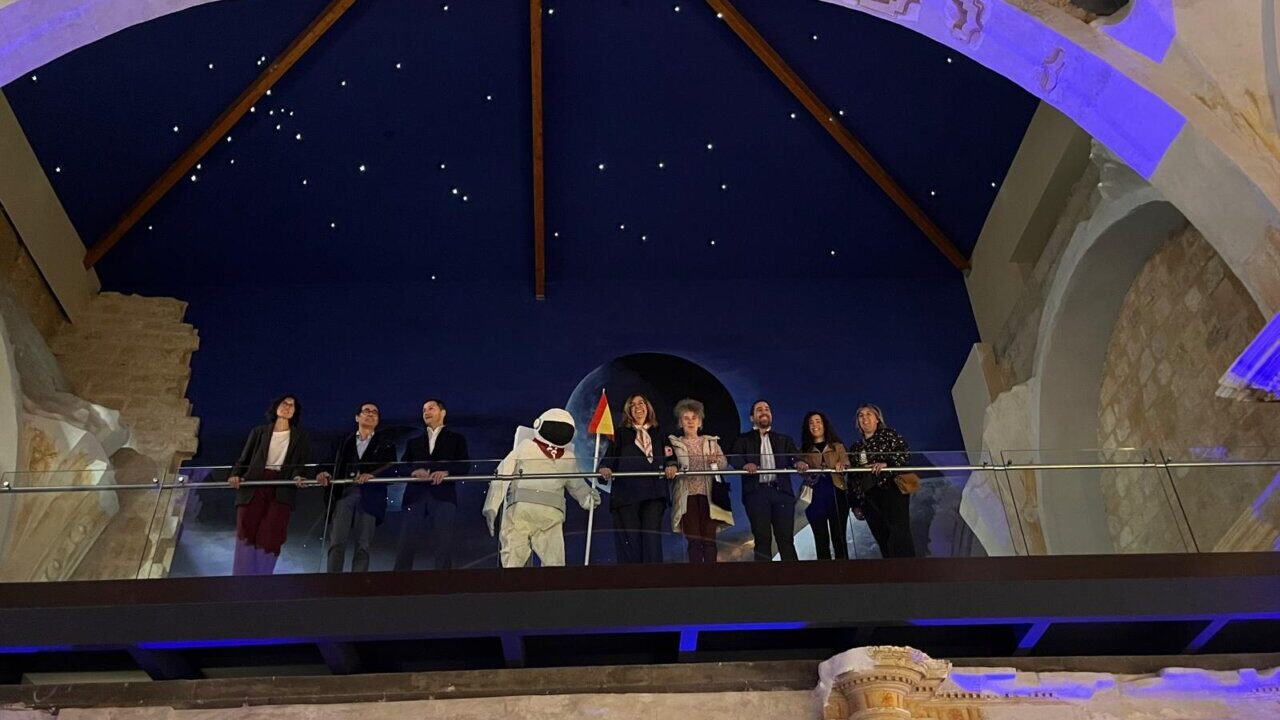 Inauguración de la exposición Los elementos de la Galaxia en San Pedro Cultural