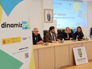 Presentación de la cuarta edición del programa DinamizARTj en Guardo, Palencia.