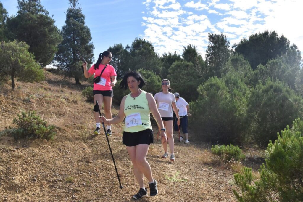 Participantes en el III Trail Solidario Trijonero en Paredes de Nava