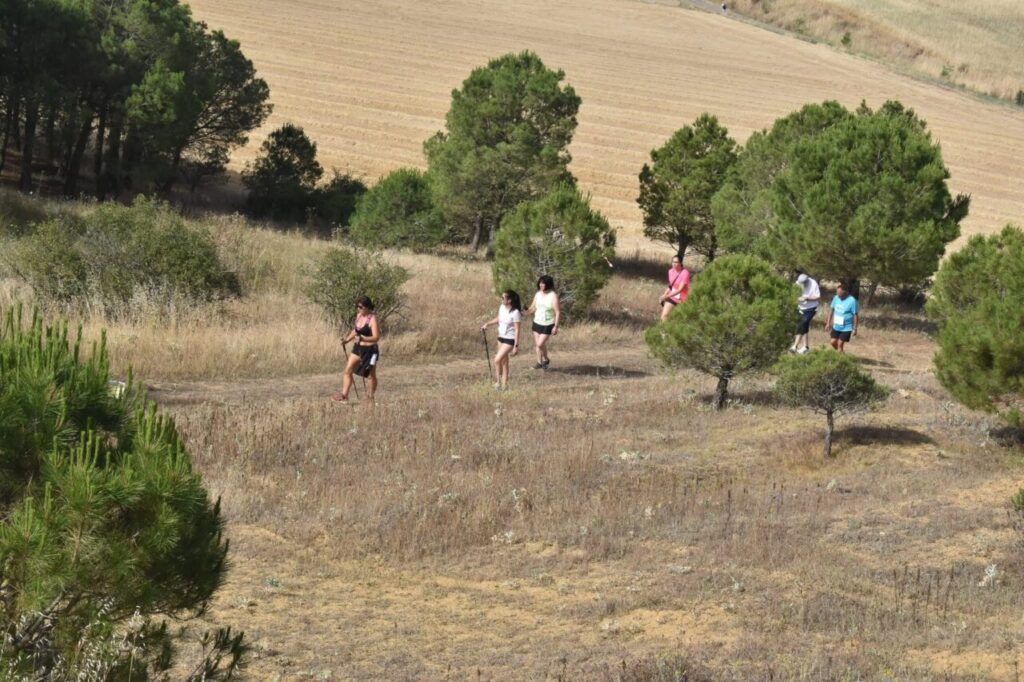 Corredores en el III Trail Solidario Trijonero en Paredes de Nava