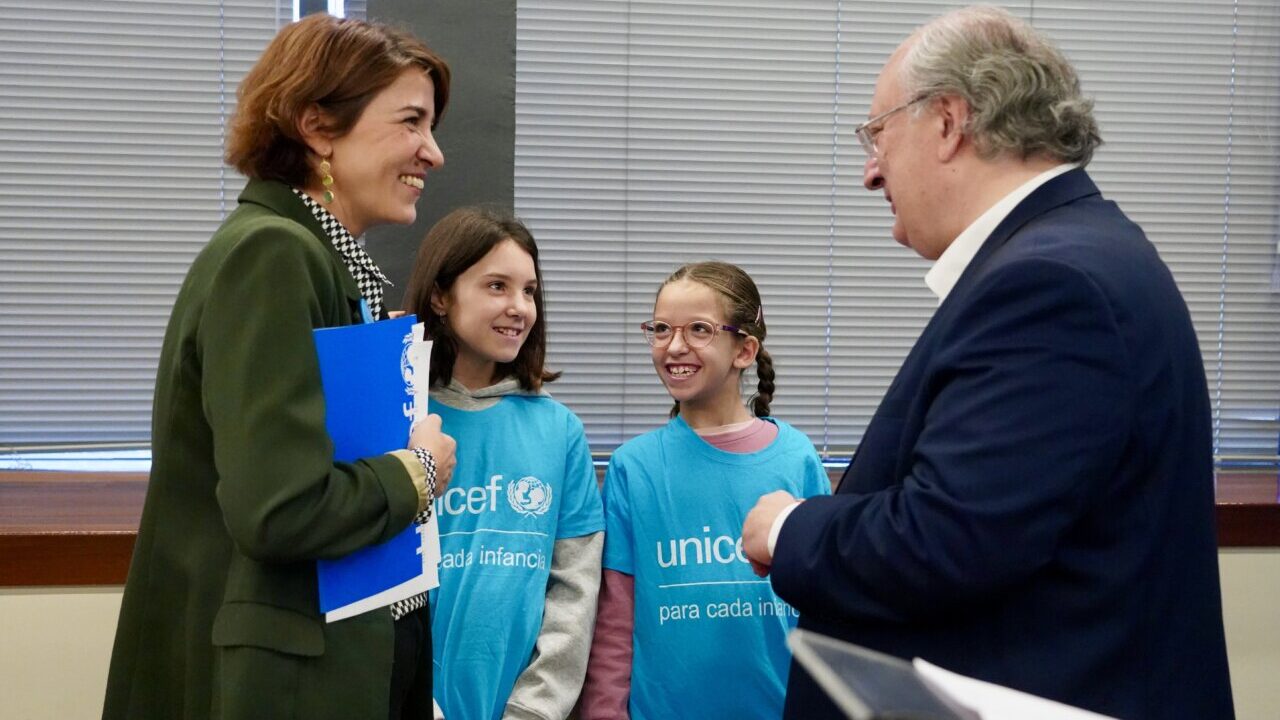 Reunión del CES y Unicef sobre derechos digitales de la infancia